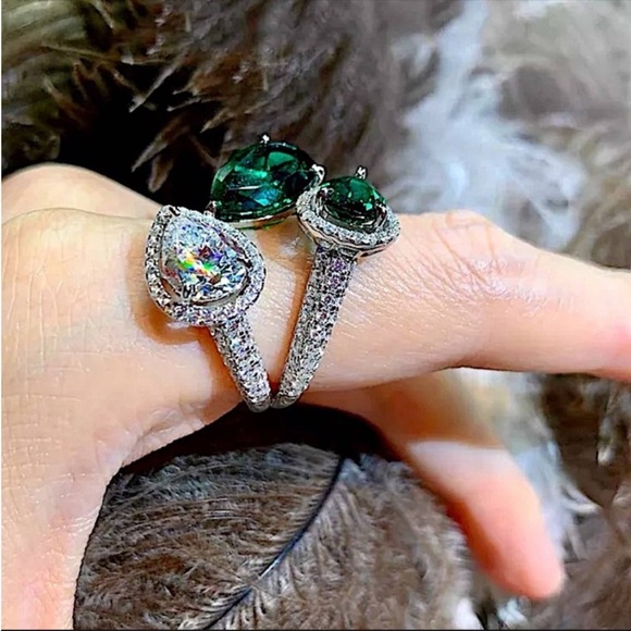 STERLING SILVER EMERALD LEAF GREEN WHITE CUBIC ZIRCONIA ADJUSTABLE SIZE RING - Picture 4 of 5